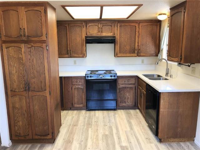 Building Photo - 1341 S Juniper St