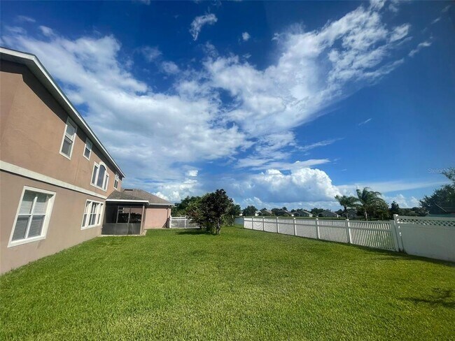 Building Photo - 2877 Paige Dr