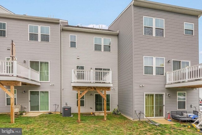 Building Photo - 21 Kohlmyer Dr