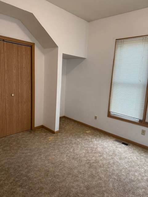 bed 2 - 124 10th St N