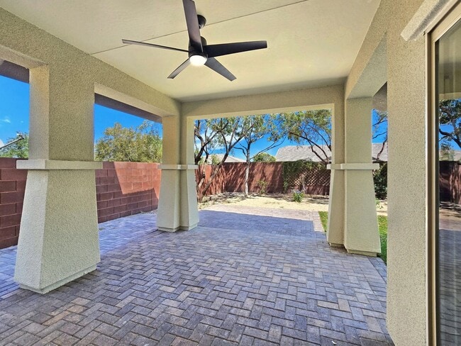 Building Photo - 10667 Harvest Green Way
