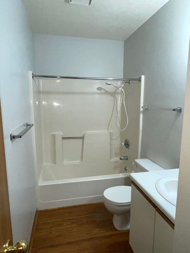 Building Photo - * LIMITED-TIME: $750 Move-In Credit * 4 Bedroom, 2 Bath Home for Rent