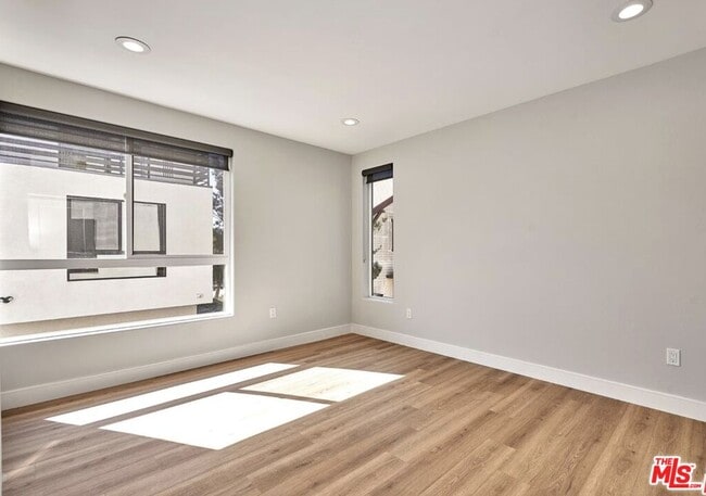 Building Photo - 4507 Lomita St