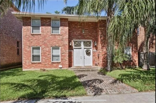 Building Photo - 6866 Milne Blvd