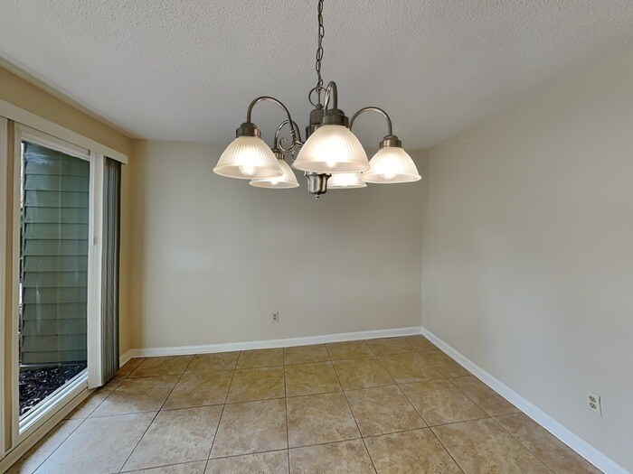 Building Photo - 4569 S Landing Dr