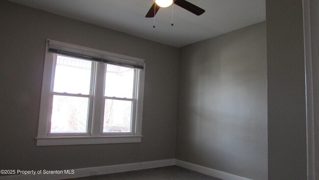 Building Photo - 217 Crown Ave