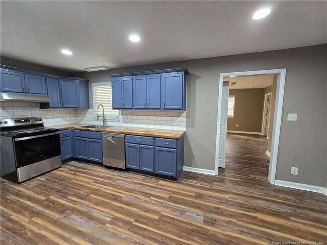 Building Photo - 2517 Vestal Ave