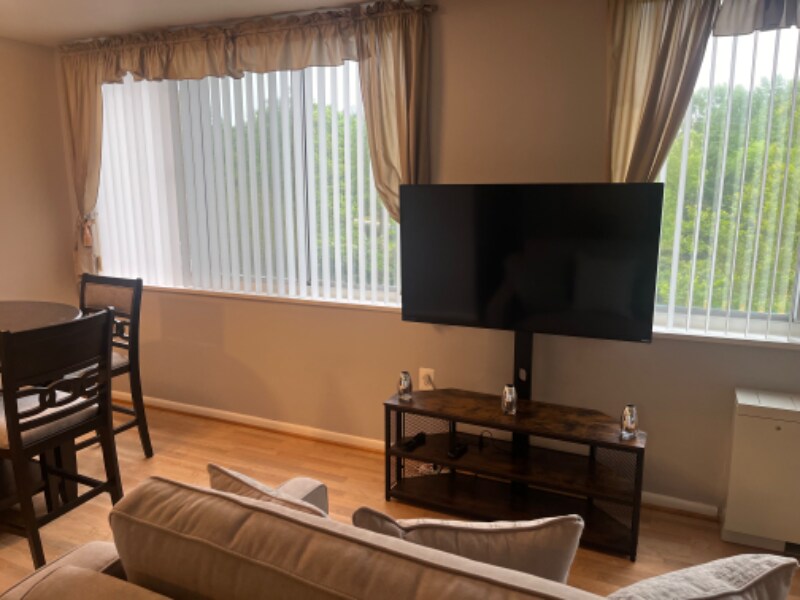 Building Photo - 10500 Rockville Pike