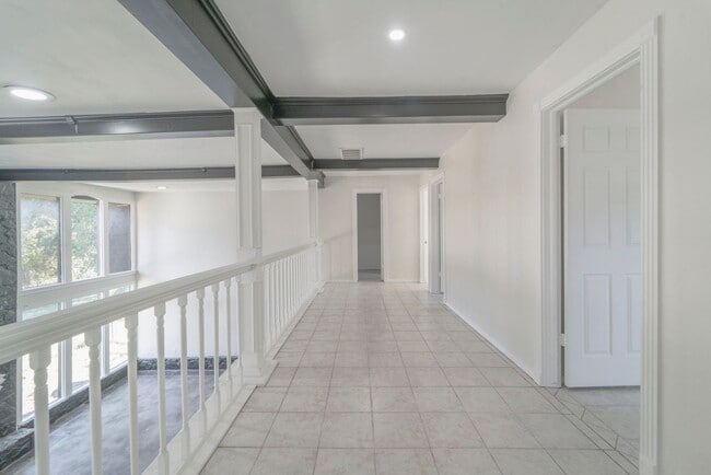 Building Photo - Opportunity Knocking with this HUGE home a...