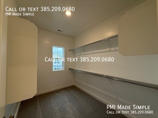 Building Photo - 10063 Torreya Dr