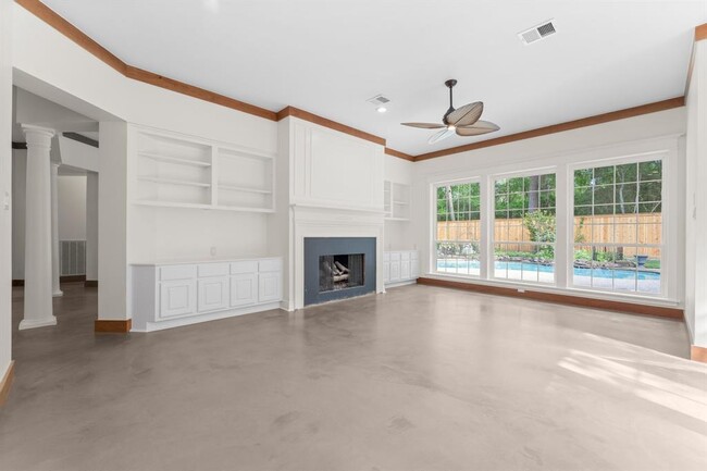 Building Photo - 106 N Floral Leaf Cir