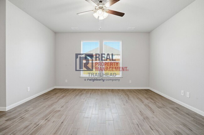 Building Photo - Comfortable 4-Bedroom Layout with Modern Finishes