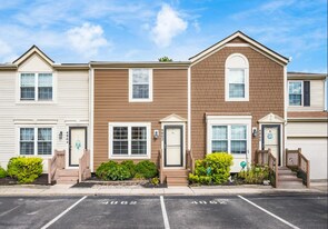 Building Photo - 4862 Stoneybrook Blvd