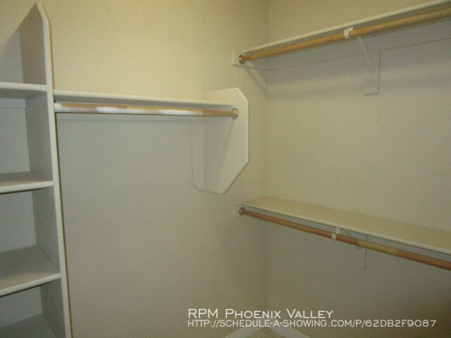 Building Photo - 2525 E Siesta Ln