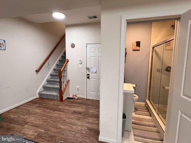 Building Photo - 22587 Welborne Manor Square