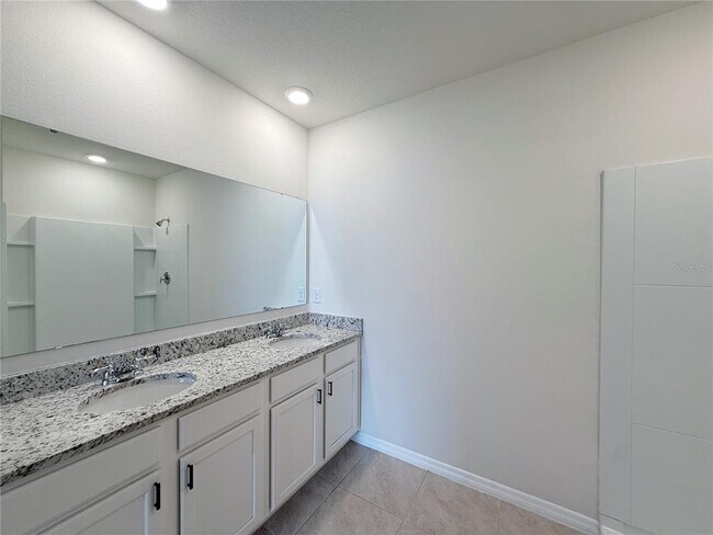 Building Photo - 2703 Rowan St