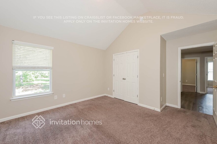 Building Photo - 3812 Rosebud Park Dr