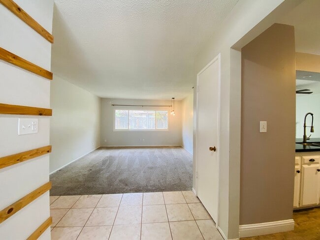 Building Photo - $2,100 Cedar & Bullard, 3 Bedroom Home - N...