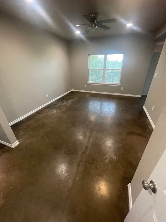 Building Photo - 133 Quail Meadows Dr