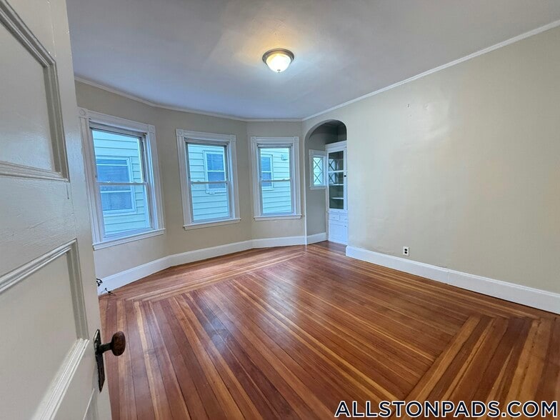 Building Photo - 35 Allston St