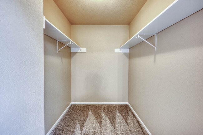 Building Photo - 107 Lachite