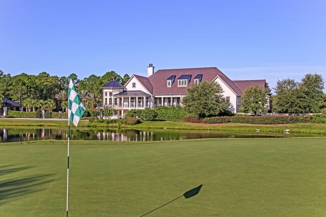 Building Photo - Luxury Living in Amelia National – Resort-...