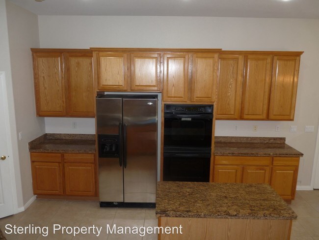 Building Photo - 3460 French Daisy St