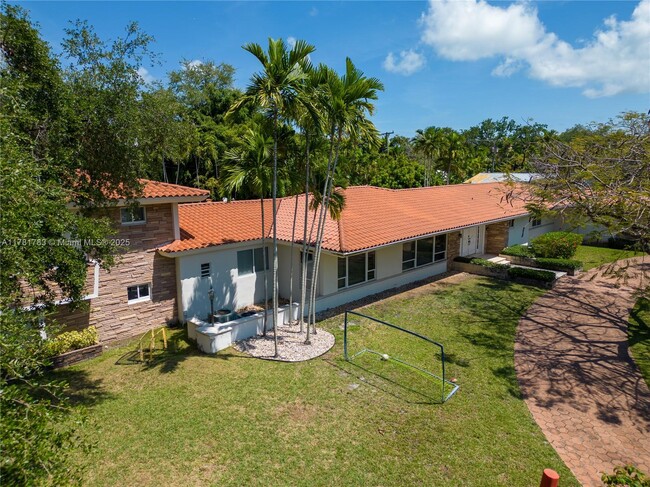 Building Photo - 55 Pinta Rd