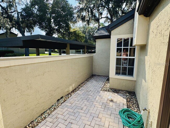 Building Photo - 1556 Farrindon Cir