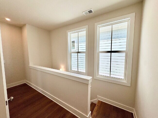 Building Photo - Your Alpharetta Retreat Awaits – Elegant T...