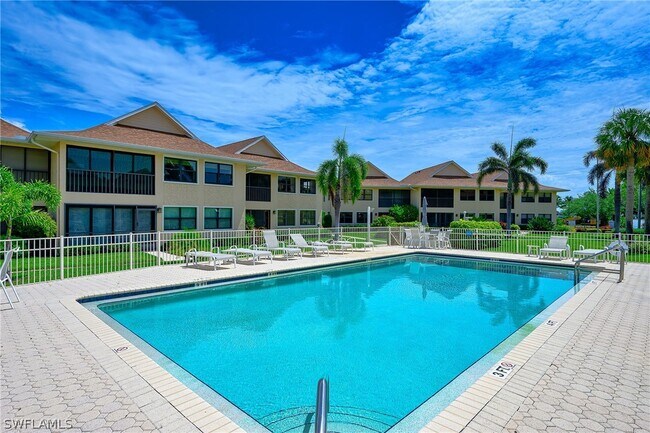 Building Photo - 1100 9th St S