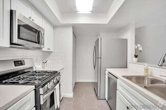 Building Photo - 9346 Twin Trails Dr