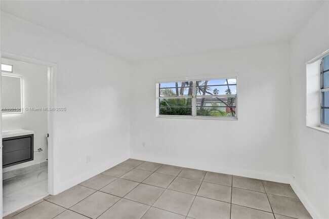Building Photo - 5750 NW 111th St