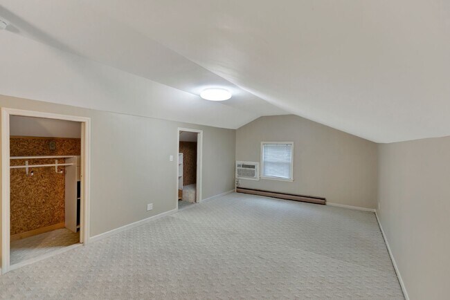 Building Photo - Charming 4-Bedroom, 2-Bath Brick Home with...