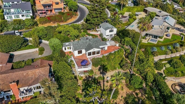 Building Photo - 1177 Temple Hills Dr