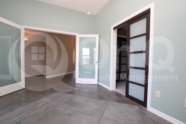 Building Photo - 5844 E Carefree Mountain Dr