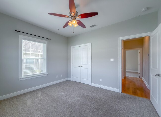 Building Photo - 2508 Goldenrod Wy