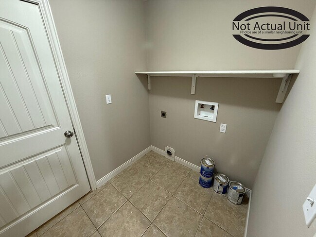 Building Photo - 1742 N Orie Dr