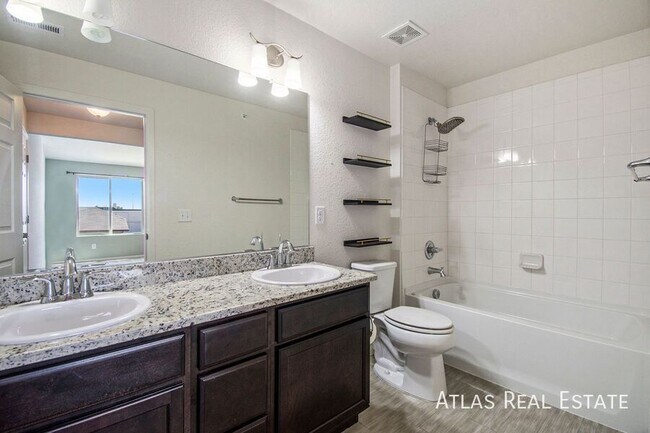 Building Photo - 15165 E 16th Pl