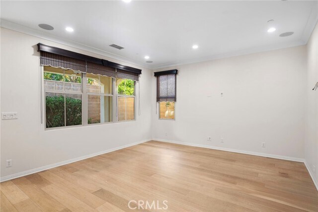 Building Photo - 206 Bancroft