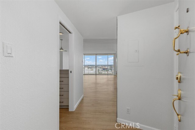 Building Photo - 700 E Ocean Blvd