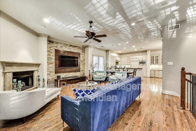 Building Photo - 3822 Brown St