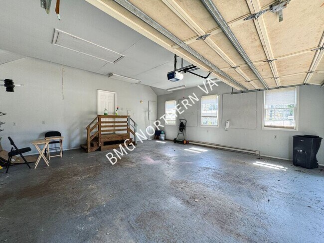 Building Photo - 6600 Braddock Rd