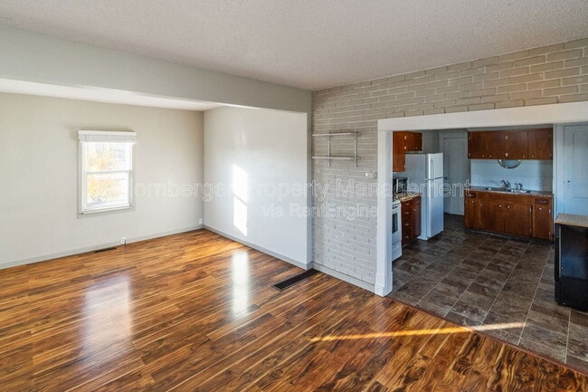 Primary Photo - 707 E Providence Ave