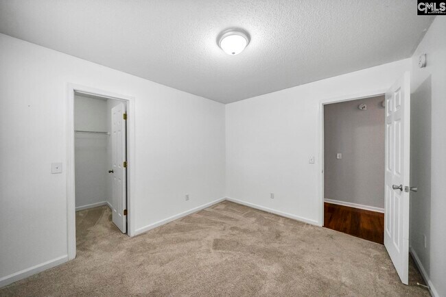 Building Photo - 224 Mariscat Pl