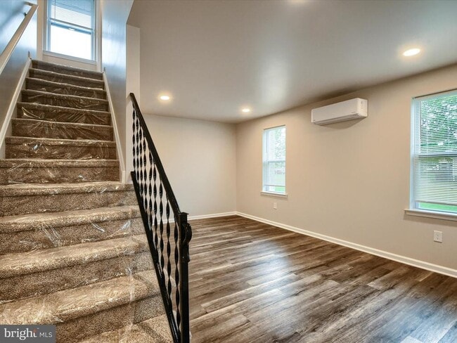 Building Photo - 78a Ridge Rd