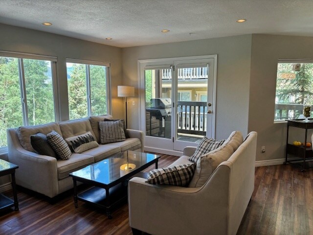 Building Photo - 4010 Silverheels Dr