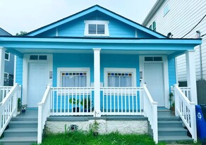 Building Photo - 2616 Soniat St