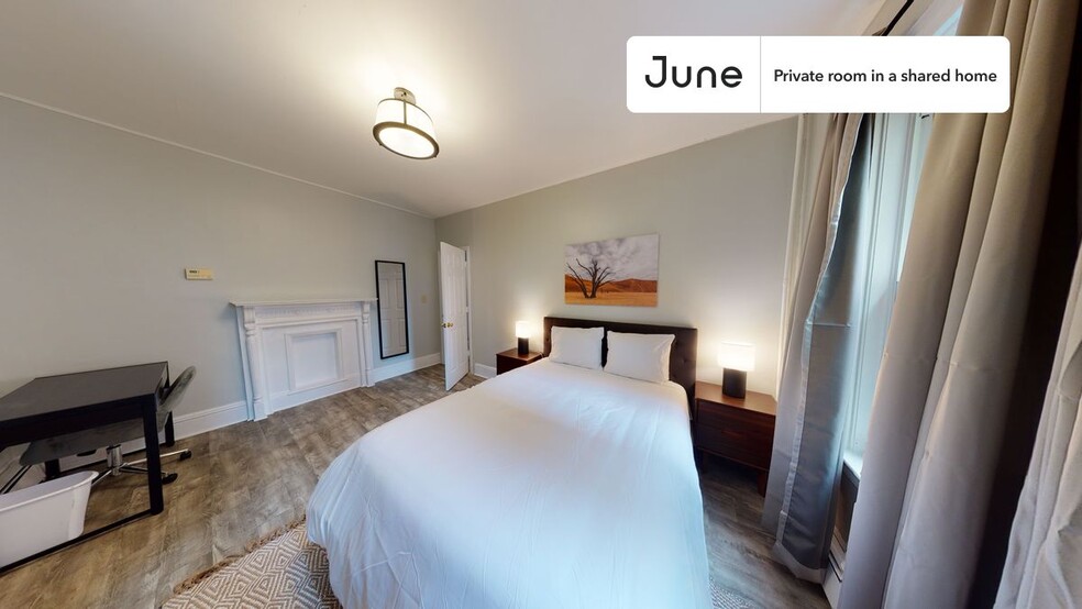 Building Photo - Private bedroom in 3 bed/1 bath Home