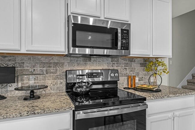 Building Photo - 2221 Clove Ct
